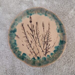 Keraminė rankų darbo lėkštė „Levandos“